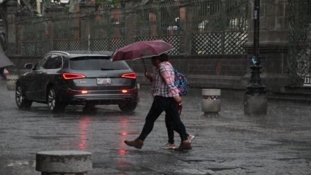 Suspenden clases en 43 municipios por lluvias en Puebla